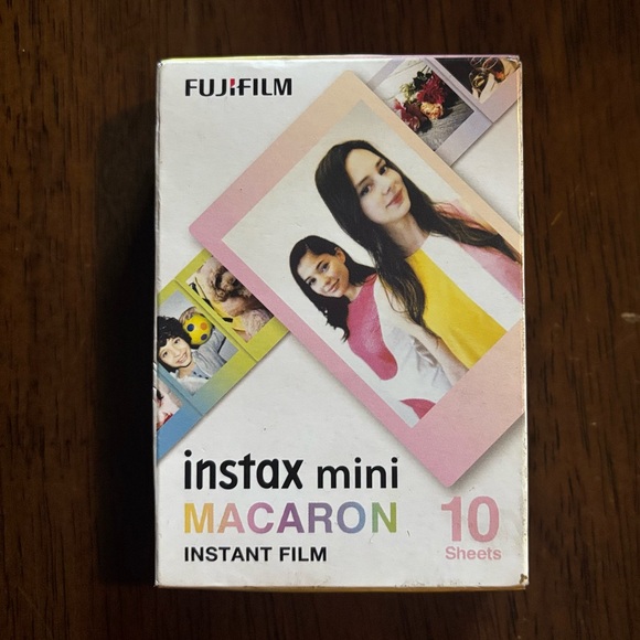 Fujifilm Instax Mini 9 Instant Camera - Picture 6 of 7
